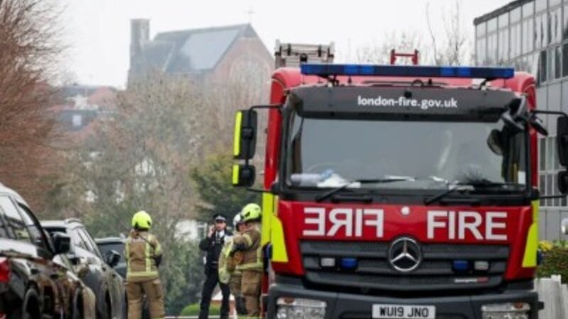 Londonda farsdilli redaksiyada qəsdən törədilən yanğınla bağlı üç nəfər həbs edilib