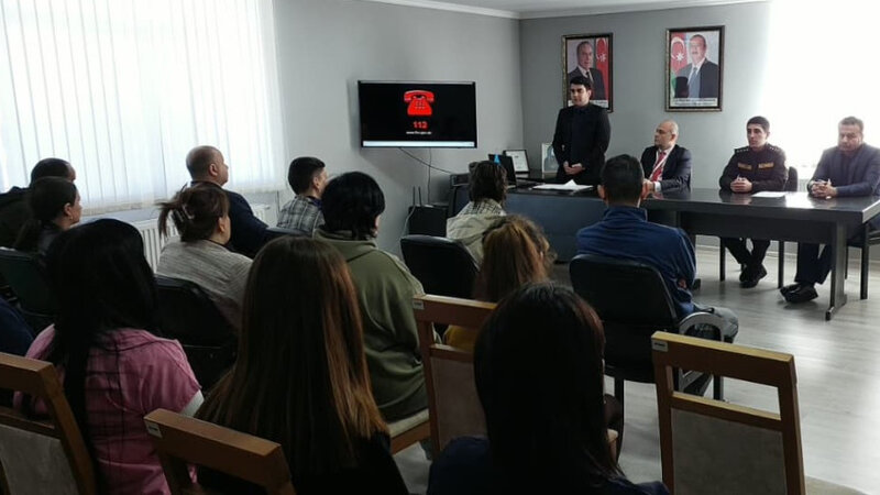 FHN əlilliyi olan şəxslərə qulluq edənlər üçün maarifləndirmə tədbirləri keçirdi