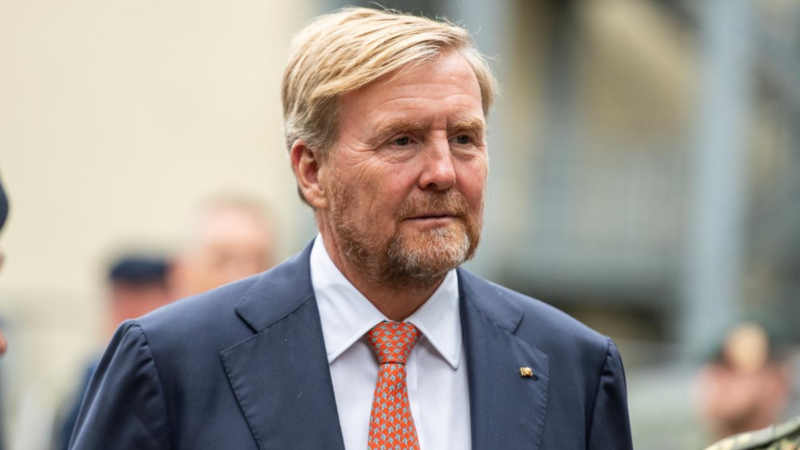 Trampla görüşən Niderland Kralı: