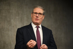 Starmer: Britaniya Hörmüz boğazının şərtsiz açılmasını dəstəkləyir