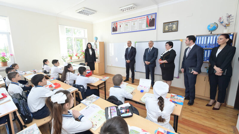 Nazir Qusarda məktəbdə tədris prosesi ilə tanış olub -