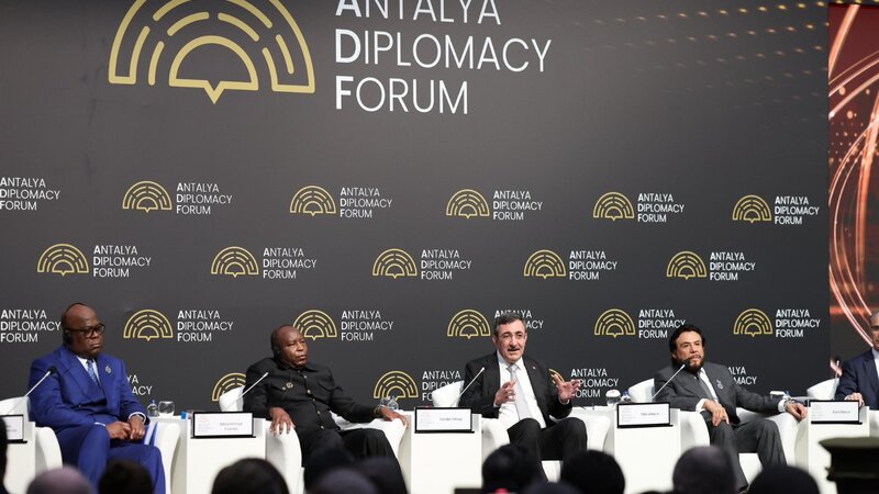 Cevdət Yılmaz: Müharibələr heç kimə xeyir gətirmir