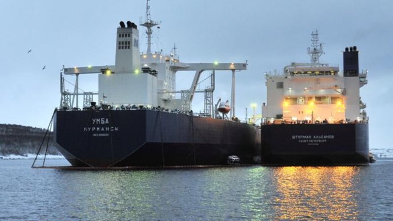 ABŞ Rusiya neftinin satış əməliyyatlarına müvəqqəti icazə verib