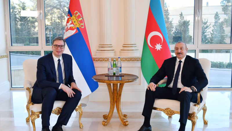 Aleksandar Vuçiç İlham Əliyevə zəng etdi