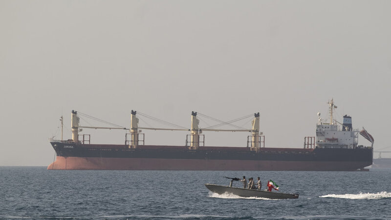 KİV: İranda Hörmüz boğazı ilə bağlı fikir ayrılığı var