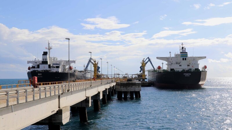 Qazaxıstan Qara dənizdəki terminal vasitəsilə xam neft nəqlini dayandırır