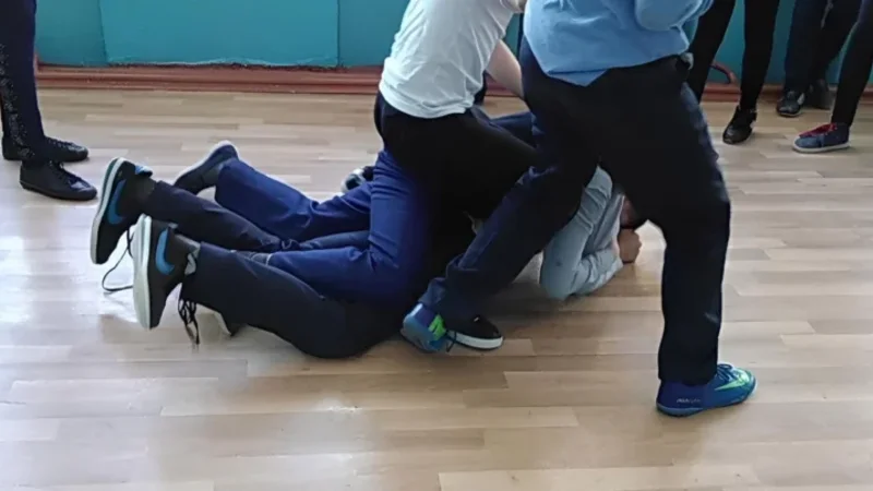 Bakıda şagird sinif yoldaşına xəsarət yetirib