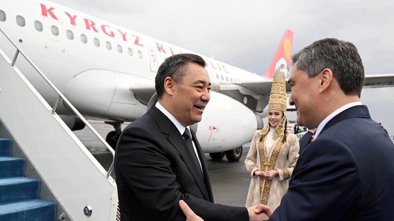 Qırğızıstan Prezidenti Astanada səfərdədir