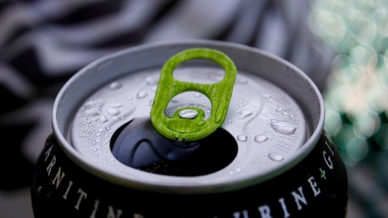 Ombudsman: Energetik içkilərlə bağlı nəzarət gücləndirilməlidir, hüquqi boşluqlar var