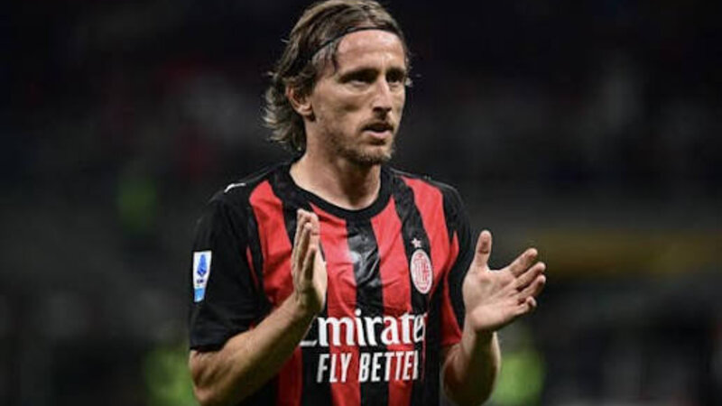 Modriç 14-cü dəfə Xorvatiyanın ən yaxşı futbolçusu seçildi