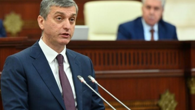 Hesablama Palatasının sədri parlamentdə ötən ilin büdcəsinə dair rəyini bildirir