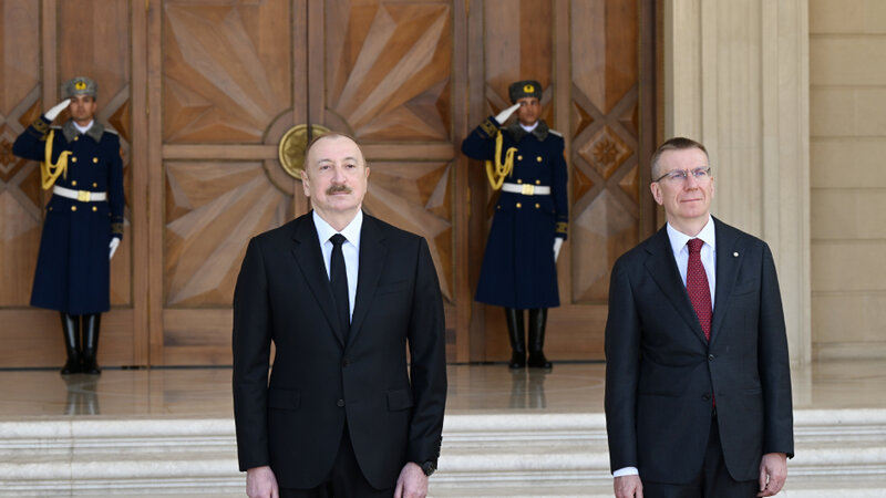 Latviya Prezidentinin rəsmi qarşılanma mərasimi oldu