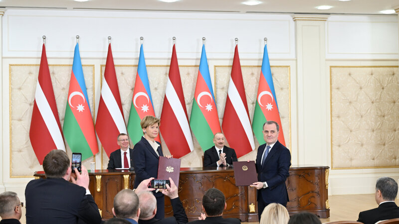 Azərbaycan-Latviya sənədləri mübadilə edildi -