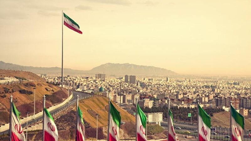 İran bəzi Körfəz ölkələrini ABŞ-yə hərbi yardımda ittiham edib