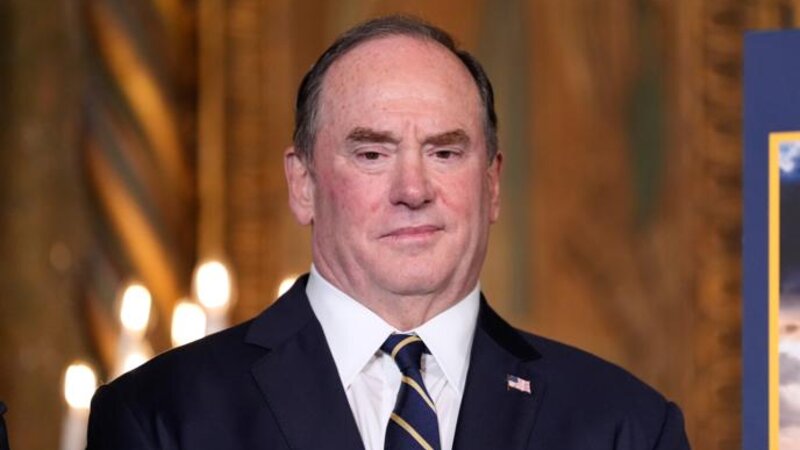 ABŞ Hərbi Dəniz Qüvvələri naziri istefa verib