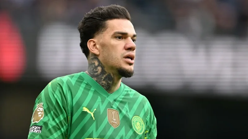 Ederson "Fənərbağça" ilə bağlı qərarını verdi