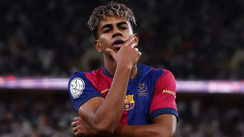 Lamin Yamal cari mövsümdə 3-cü dəfə eyni mükafata layiq görüldü