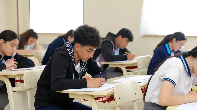 DİM: 1 nəfər imtahandan xaric olundu