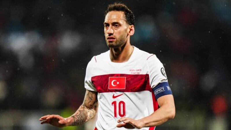 Hakan Çalhanoğlu zədələndi
