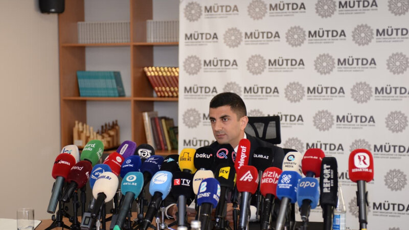 Eşqi Bağırov: Ucqar yerlərdə müəllim çatışmazlığı var