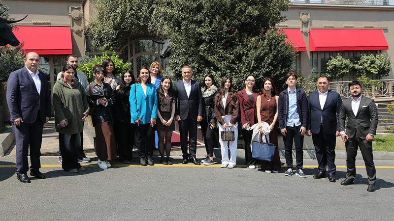 “Senior Talks” layihəsinin davamı: