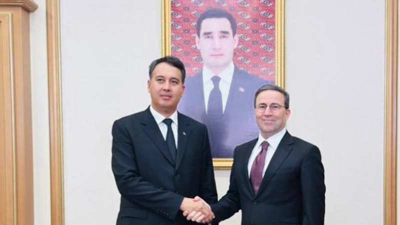 Azərbaycanla Türkmənistan arasında nəqliyyat məsələləri müzakirə edildi