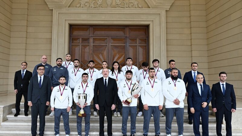Prezident: Azərbaycan güləşçiləri bir daha göstərdilər ki, onlar Avropada birincidirlər