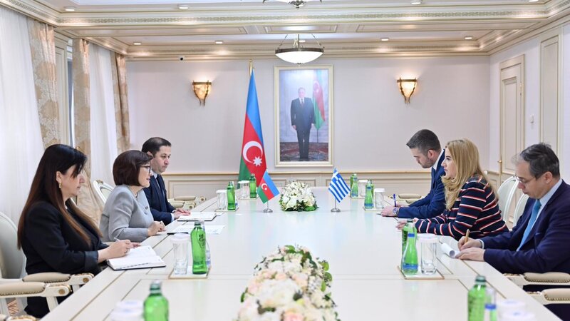 Milli Məclisin sədri
Yunanıstanın ölkəmizdəki səfiri ilə görüşdü