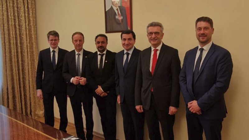 Hikmət Hacıyev Bundestaqın nümayəndə heyəti ilə görüşdü
