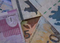 Azərbaycan manatının dövriyyəyə buraxılmasından 34 il keçir