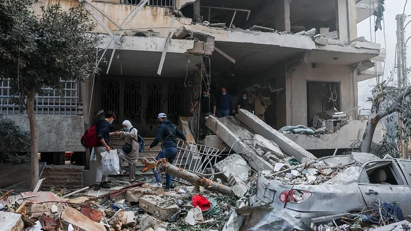 İsrail Livan ərazisini qadağan olunmuş fosfor mərmiləri ilə atəşə tutub