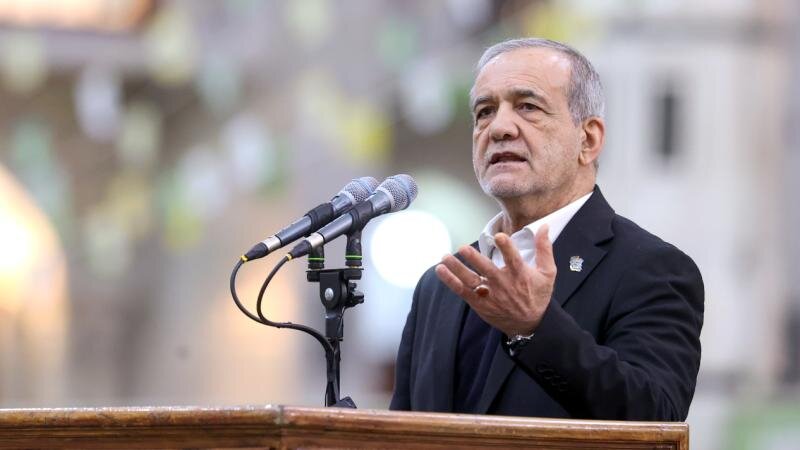 Pezeşkian: İranın məqsədi münasibətləri qarşılıqlı hörmət çərçivəsində inkişaf etdirməkdir