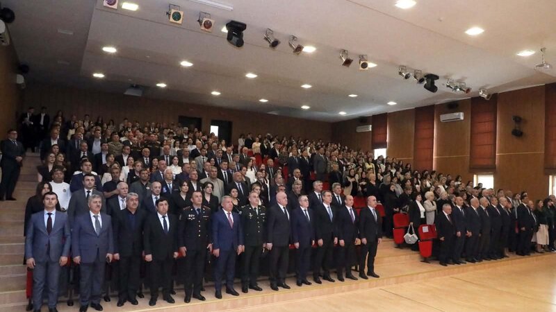 Suraxanıda Ulu Öndərin anadan olmasının 103-cü ildönümü qeyd edildi -