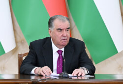 Tacikistan Prezidenti Çində səfərdədir