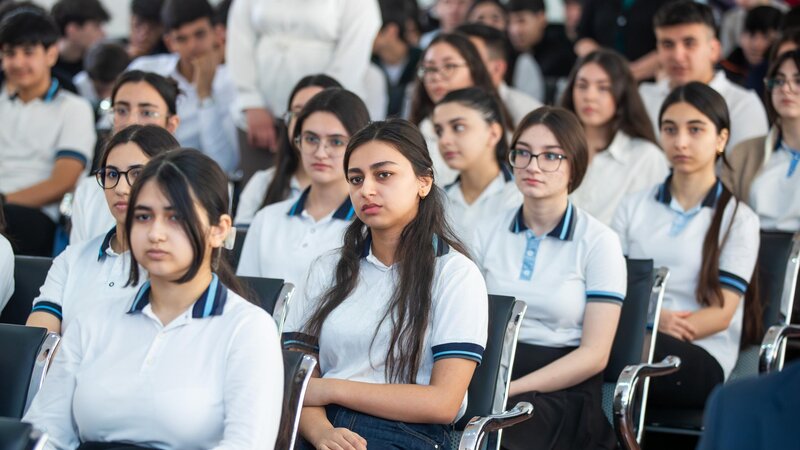 “Təhsildə sosial iş” xidməti çərçivəsində 460 uşağın dərsə davamiyyəti bərpa edildi