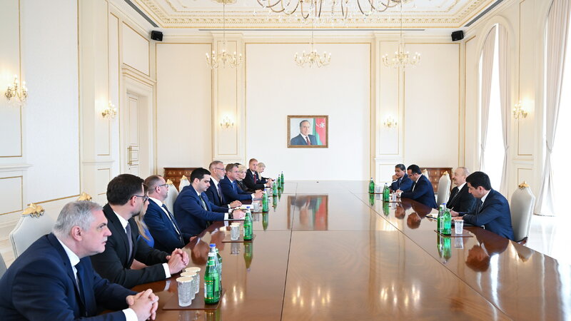 İlham Əliyev Slovakiya Milli Şurası sədrinin başçılıq etdiyi nümayəndə heyətini qəbul etdi