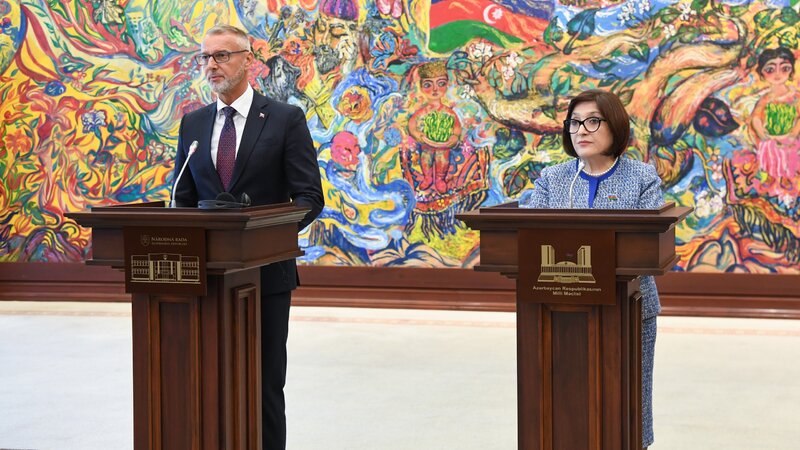 Slovakiyalı spiker: Azərbaycanla əməkdaşlığı gücləndirmək istəyirik