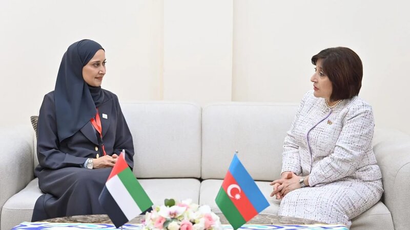 Sahibə Qafarova Buxarada BƏƏ Milli Şurasının sədr müavini ilə görüşüb