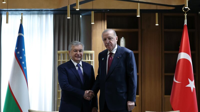 Özbəkistan Prezidenti və Ərdoğan Türküstanda görüşdü