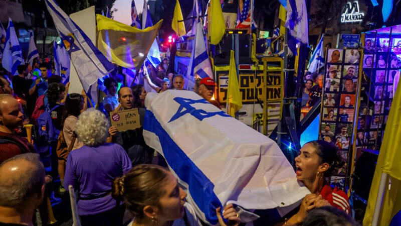 İsraildə Netanyahu hökumətinə qarşı aksiya keçirilib
