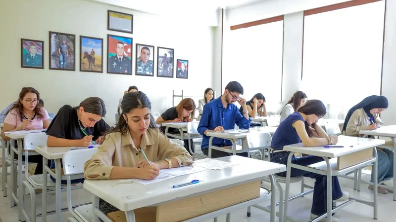 Magistraturaya qəbul imtahanının ikinci cəhdi keçirilib, 1 nəfərdə telefon aşkarlanıb