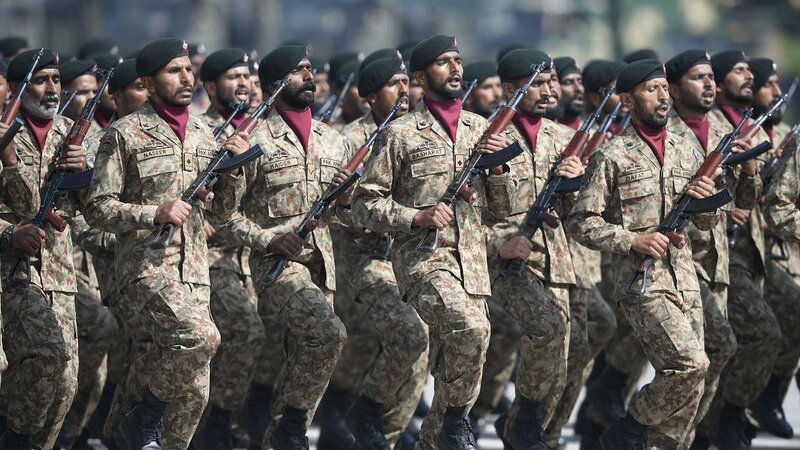 Pakistan Səudiyyə Ərəbistanında döyüş təyyarələri eskadrilyası və 8 min hərbçi yerləşdirdi