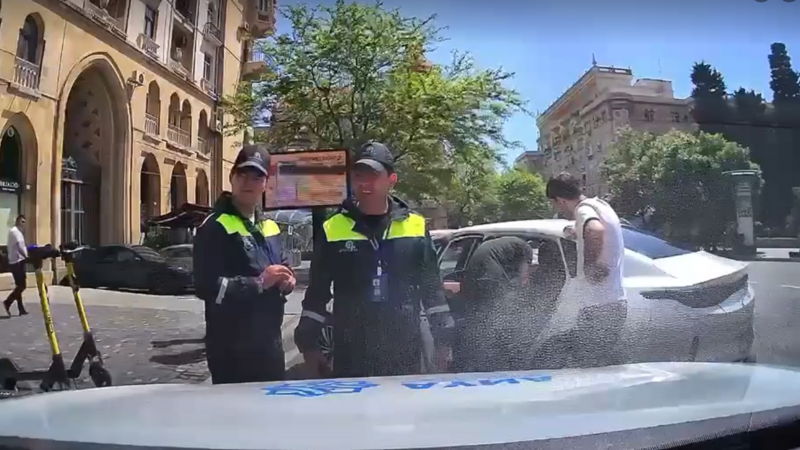 Piyada keçidindəki qəzada "AzParking" heyətindən təcili müdaxilə: