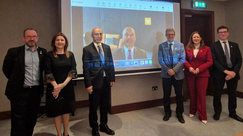 Azərbaycan nümayəndə heyəti QS rəhbərliyi ilə görüşüb