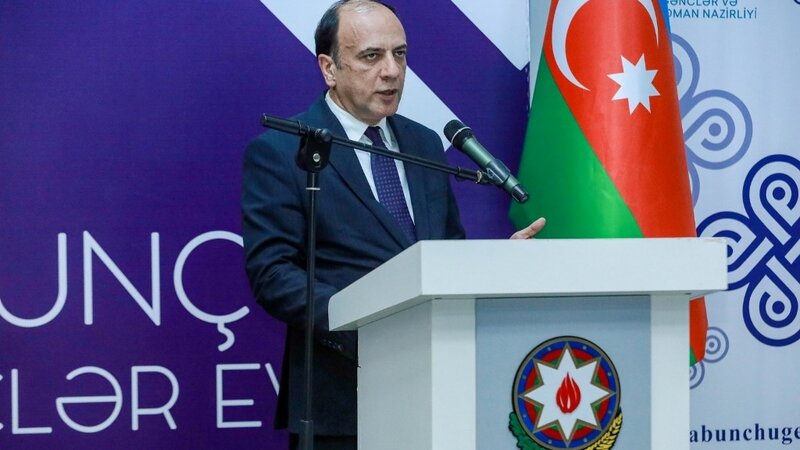 “Müasir dövrdə informasiya mühiti və sosial çağırışlar fonunda gənclər arasında mənəvi dəyərlər” mövzusunda tədbir keçirilib