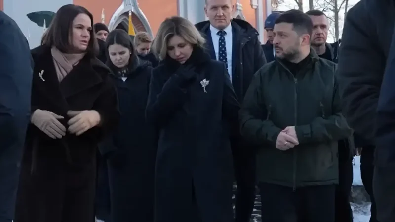 Zelenski Belarus müxalifətinin lideri ilə görüşdü
