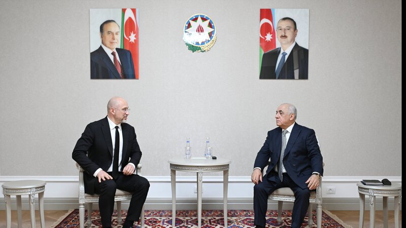Əli Əsədov Ukrayna Baş nazirinin birinci müavini ilə görüşüb