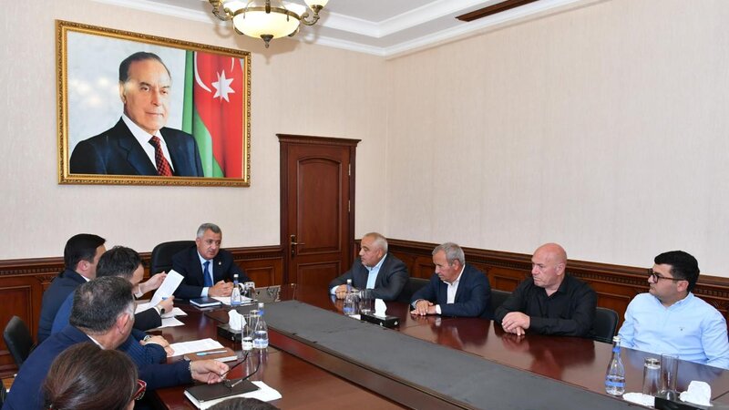 Abşeronda kənd təsərrüfatı sahəsində fəaliyyət göstərən sahibkarlarla görüş keçirilib