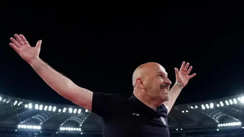 "Beşiktaş"ın yeni baş məşqçisi İstanbula gəlir