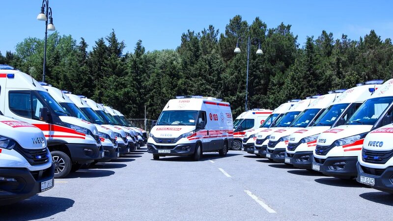 Regionlara 25 yeni ambulans və reanimobil təhvil verilib